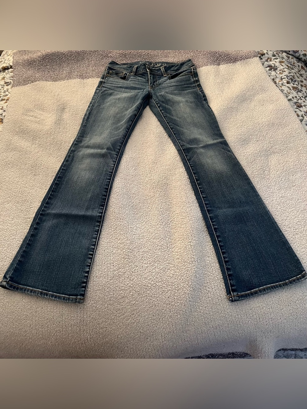 American Eagle Outfitters Kick Bootcut Dark Blue Flare Jeans Size 2